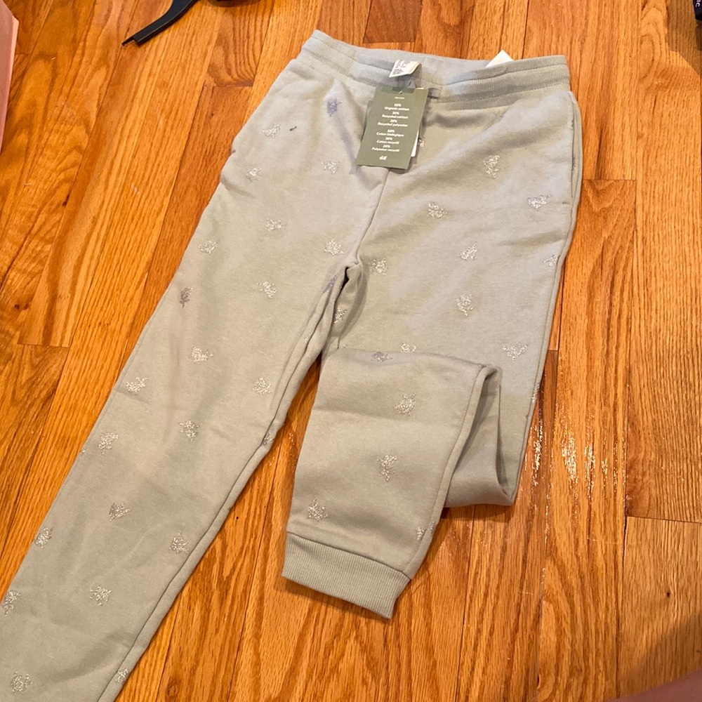 Sparkling bunny printed jogger.